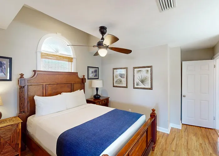 Holiday home Amazing 5-bedroom With Incredible Views From 4 Balconies