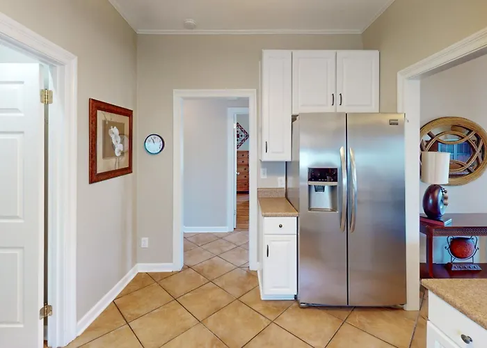 Amazing 5-bedroom With Incredible Views From 4 Balconies * Gulf Shores