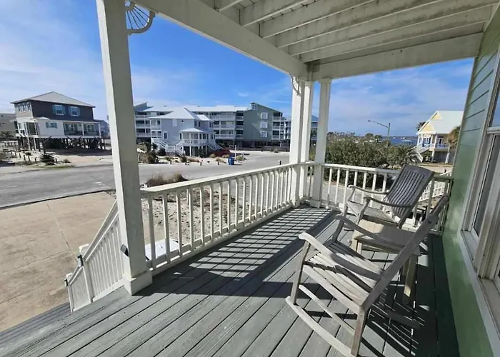 Amazing 5-bedroom With Incredible Views From 4 Balconies * Gulf Shores